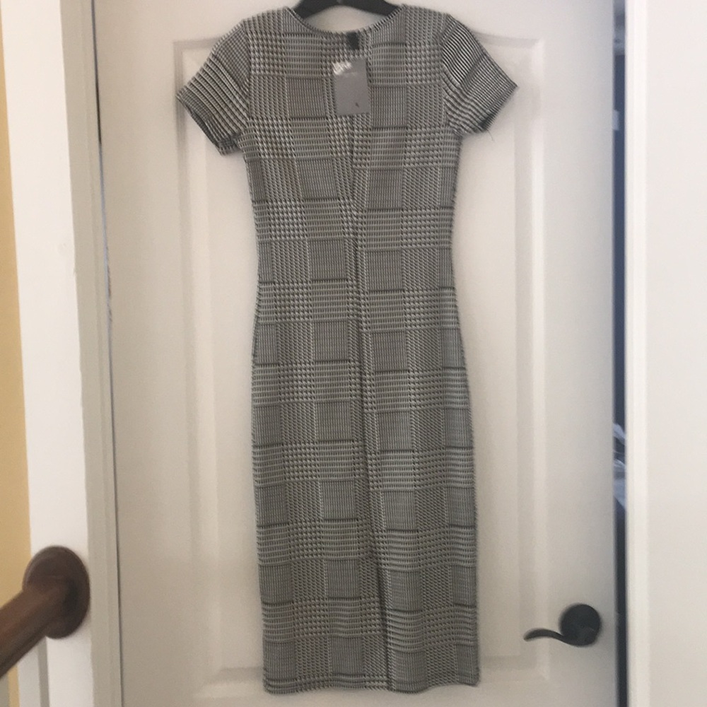 Interi Dress - Picture 4 of 5